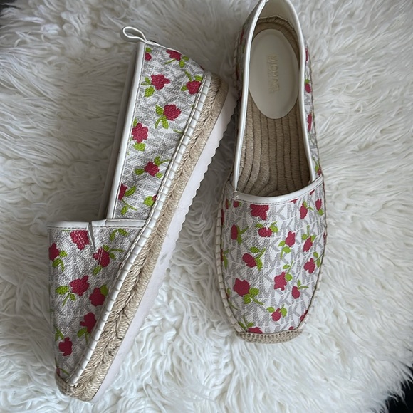 NEW Michael Kors Logo Floral Lenny Slip On Espadrilles - Picture 10 of 11